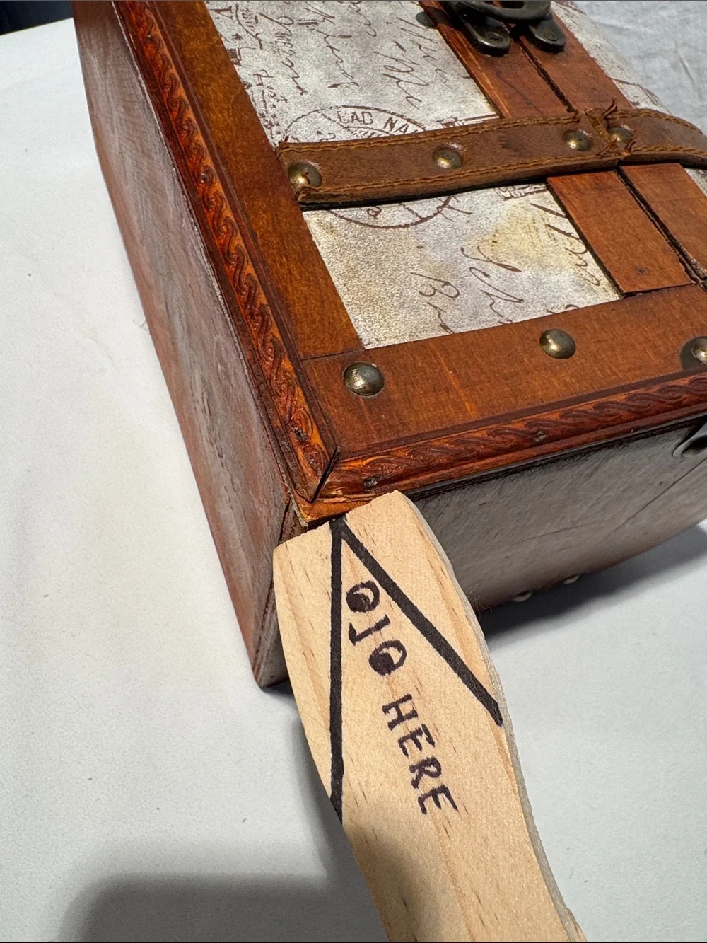 Vintage-Style Small Wood Chest Trunk Storage Box